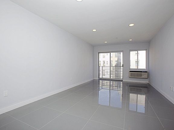 2nd image of 373 W 126th St APT 1A