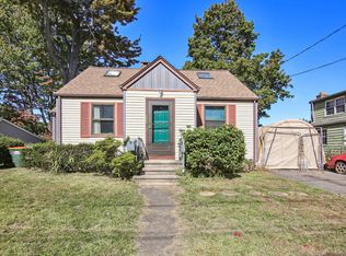 208 Wall St, Meriden, CT 06450