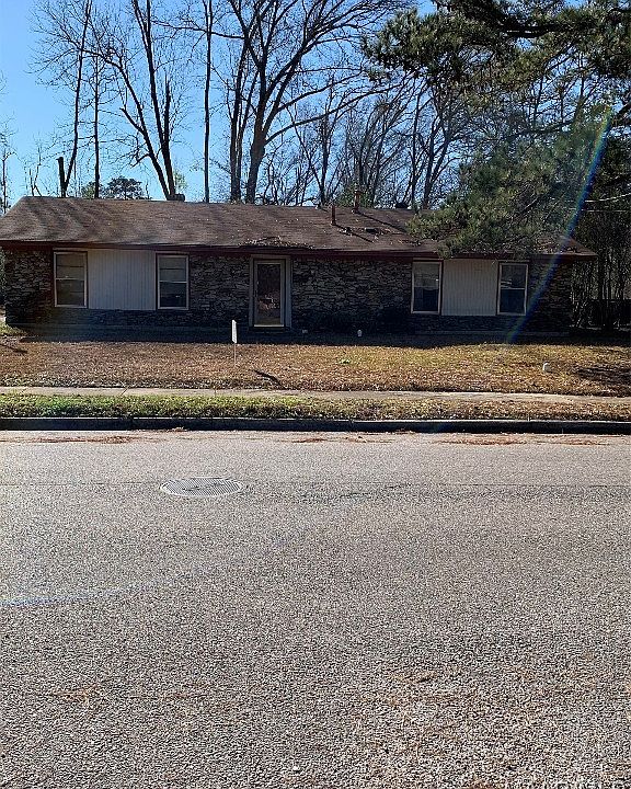 1st image of 869 Queensbury Dr