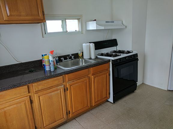3rd image of 7322 53rd Ave #2