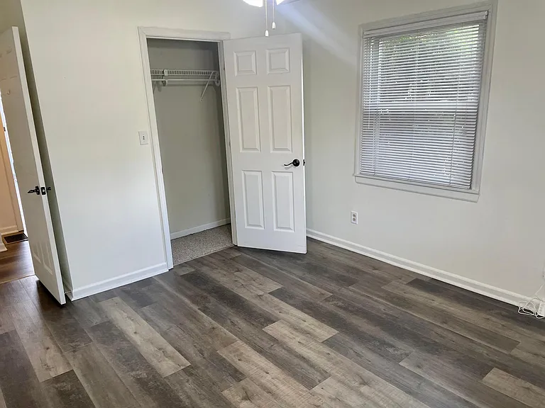 2910 W Riverside Ave — Photo 11