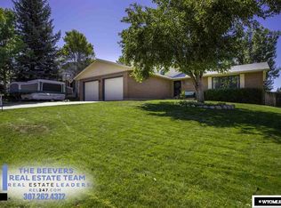 1930 Kingsbury Dr, Casper, WY 82609