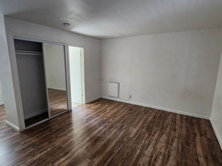 311 N 16th St #5 — Photo 3