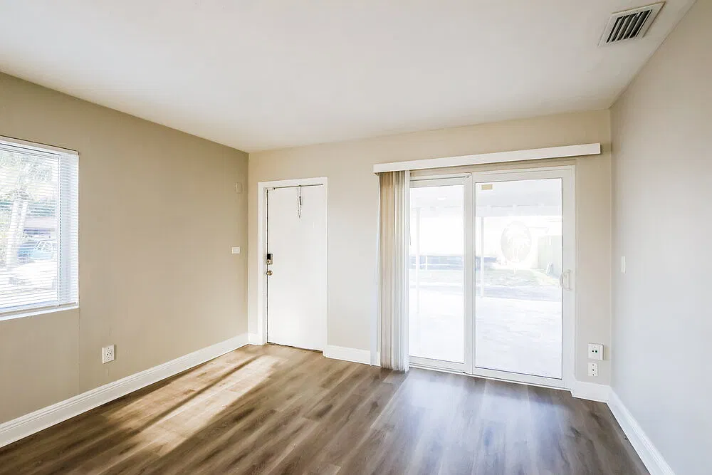 2 bed, 1.0 bath, 828 sqft, $3,000 — Photo 3