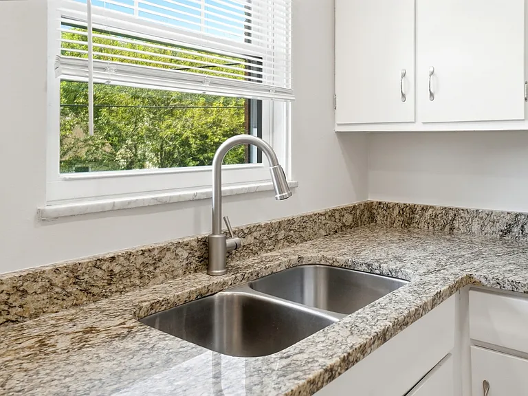 1551 King Ave #D — Photo 13