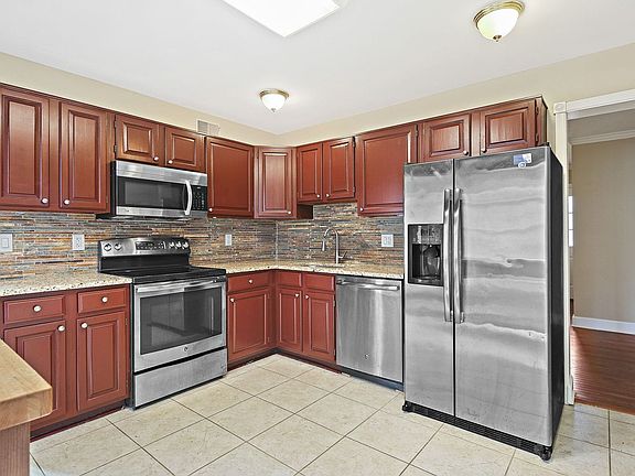 2nd image of 20657 Anndyke Way