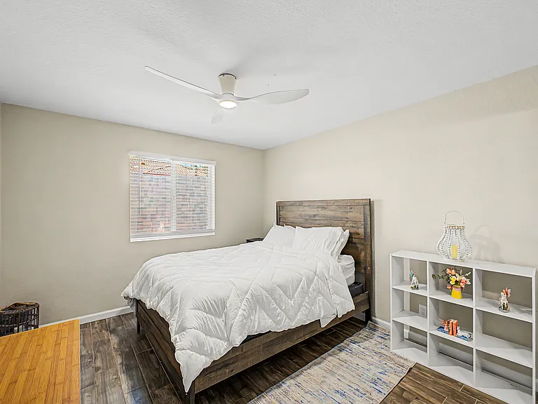 510 W University Dr #102 — Photo 7