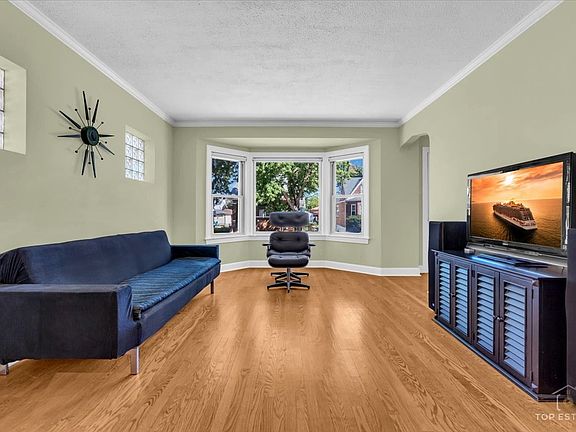 5th image of 5224 N Laramie Ave