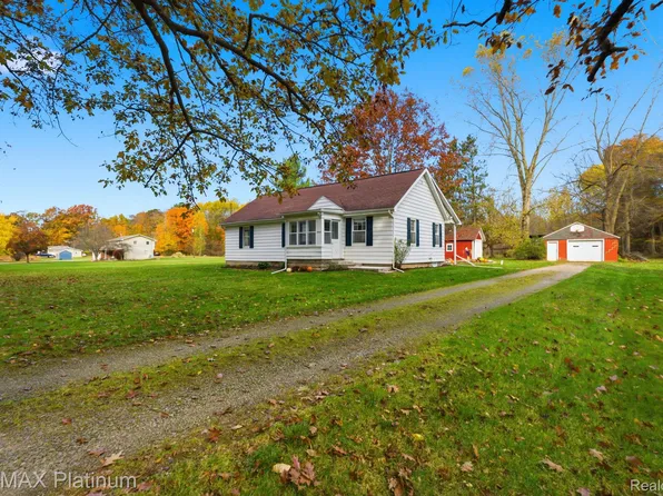 5315 E Allen Rd, Webberville, MI 48892