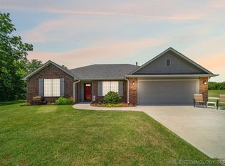 14902 E 370th Rd, Claremore, OK 74017
