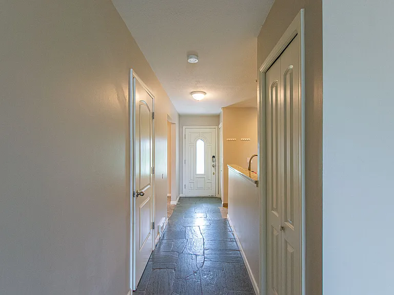 11808 William St — Photo 7