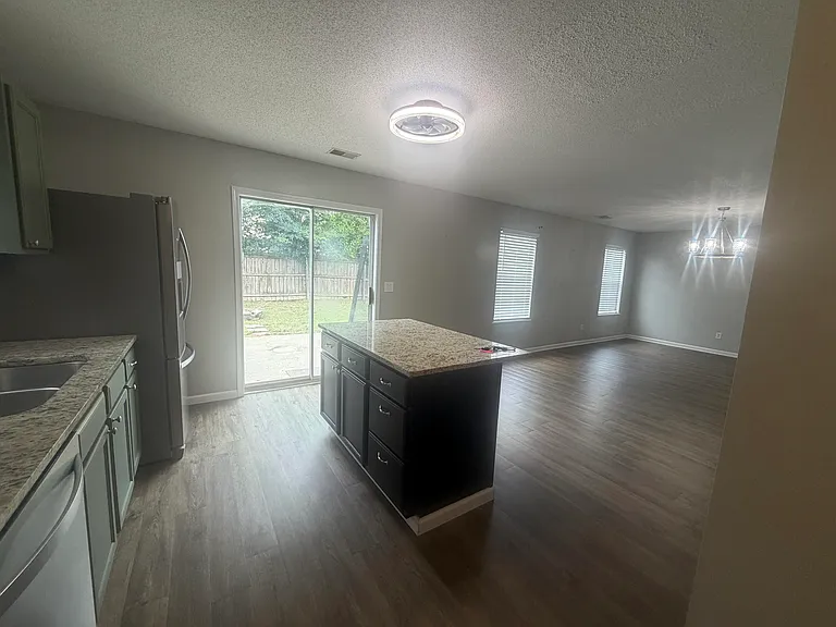 1755 Polaris Dr — Photo 19