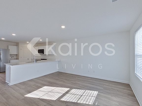 3rd image of 7020 Moss Creek Way