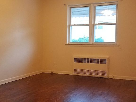 4th image of 961 E 84th St #1