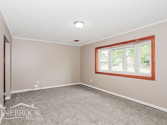 4th image of 5616 Buttercup Ln