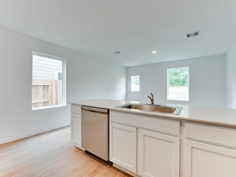 21475 Carosella Dr — Photo 8