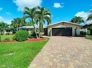 993 N Waterway Dr, Fort Myers, FL 33919