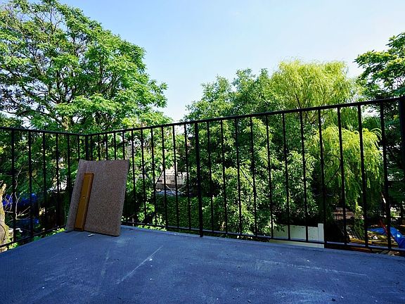 5th image of 1072 De Kalb Ave #3