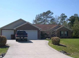 107 Beagle Dr, Hubert, NC 28539