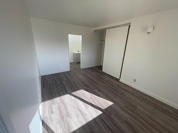 2nd image of 1720 Palmetto Ave #4
