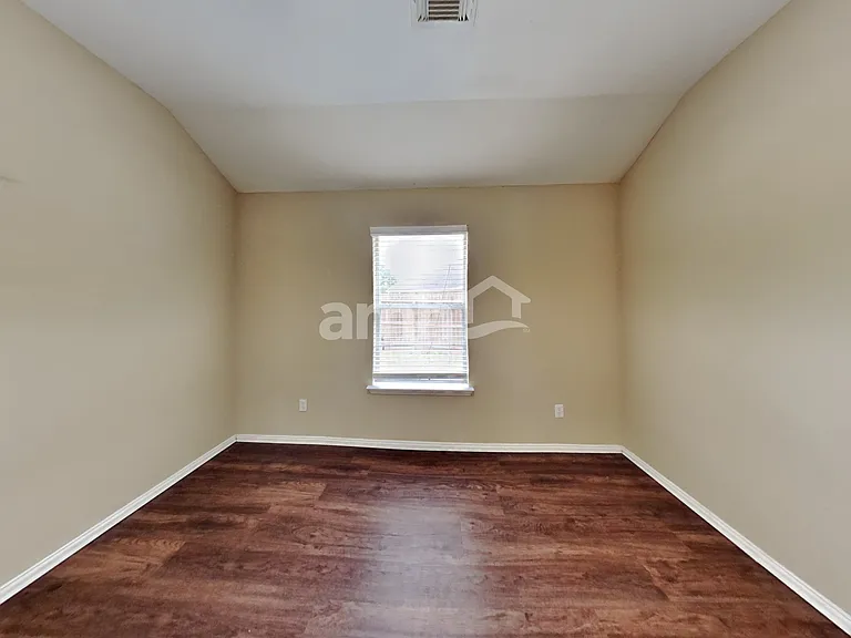 2918 Meridian Bay Ln — Photo 18