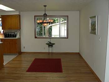 3rd image of 15620 SE Hanwood Ln