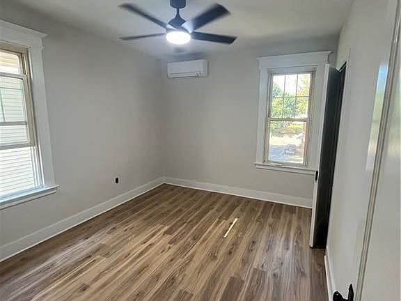 5th image of 17 Willard St Floor 1