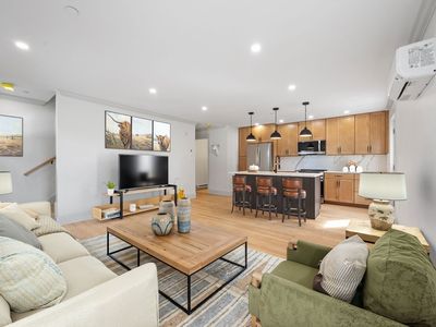 9 Swan St #3, Beverly, MA, 01915