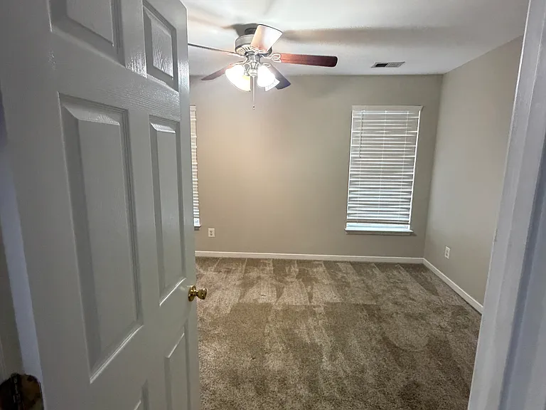 8635 Millstream Dr — Photo 18