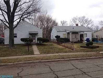 2nd image of 2566 Howey Rd