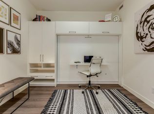 301 10th St NW #215, Calgary, AB T2N1V5