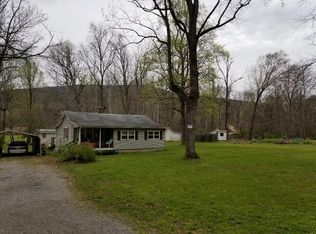 3226 Carvins Cove Rd, Salem, VA 24153