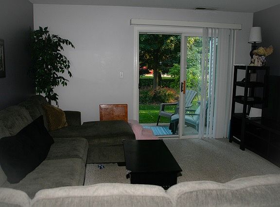 3rd image of 1505 Thornfield Ln