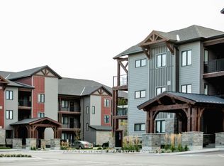18 Beckwith Ln #104, The Blue Mountains, ON L9Y3B6