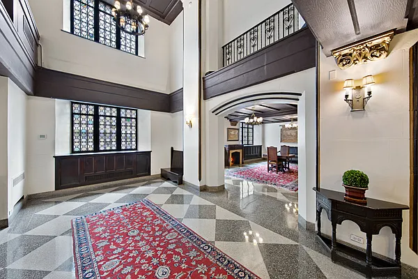 Rented by Compass | media 13