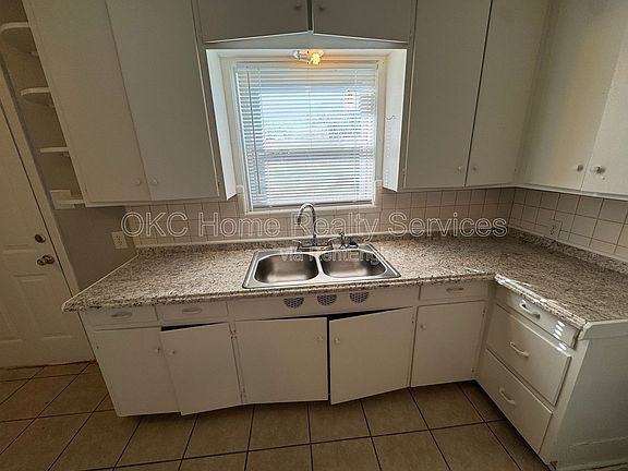5th image of 1516 Park Cir