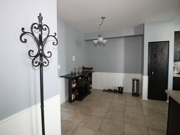 2nd image of 6901 Creekside Dr