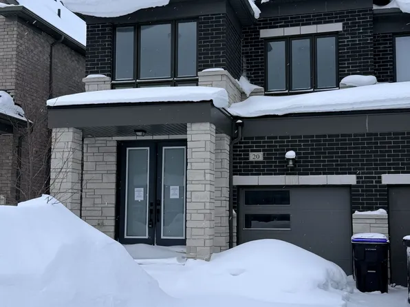 20 Sweet Cicely St, Springwater, ON L9X 2C7