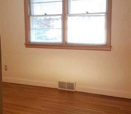 5th image of 306 Fairview Ave