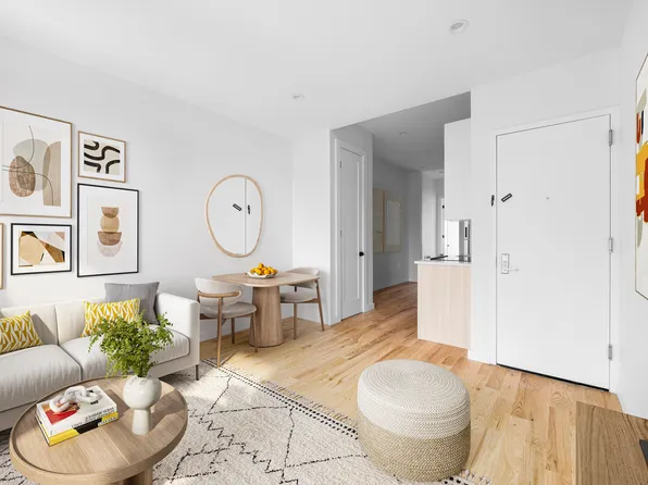 148 Norman Avenue image 3 of 9