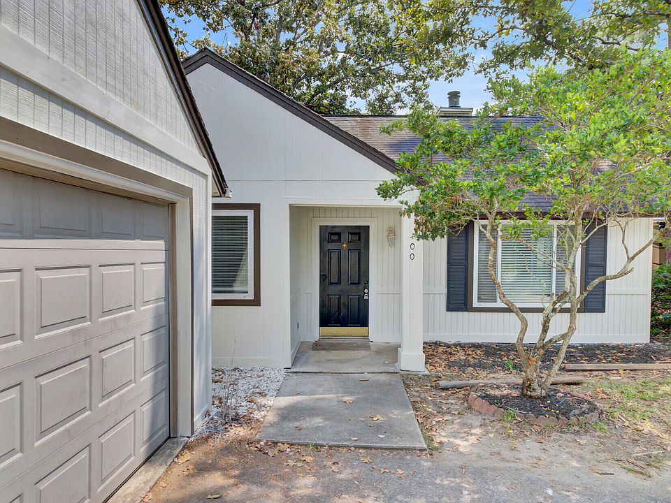 1st image of 100 Photinia Ct