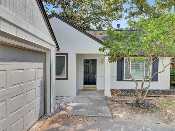 100 Photinia Ct, Summerville, SC 29486