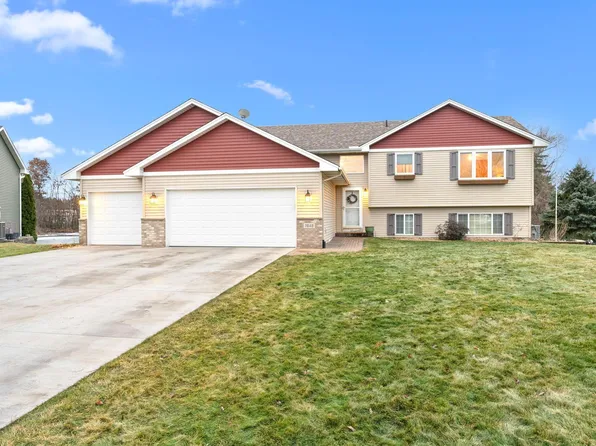 7848 Marilyn Dr, Lino Lakes, MN 55014