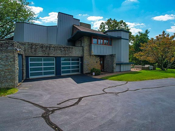 5th image of 5575 Palisades Dr