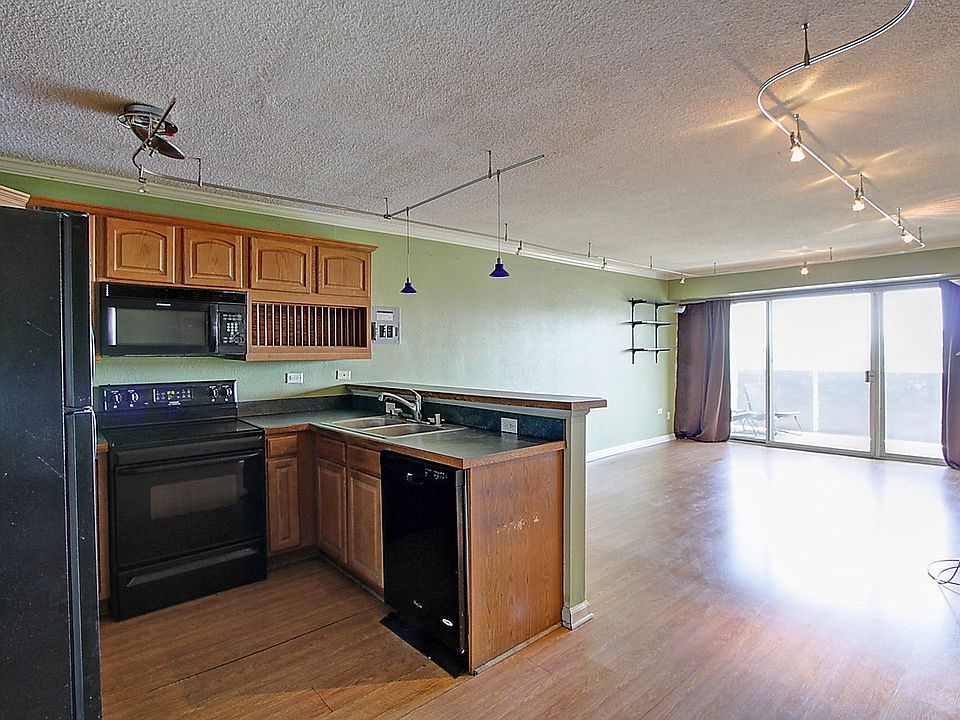 1st image of 909 Logan St APT 11J