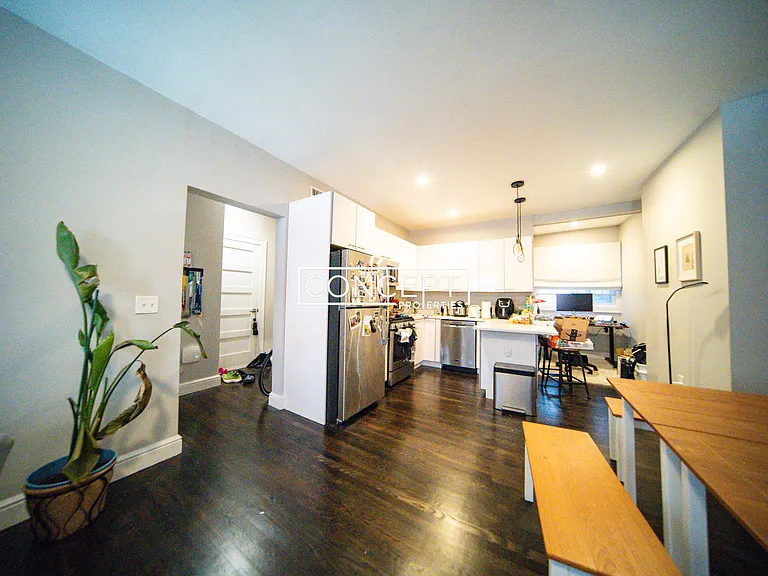 26 John F Kennedy St #4F — Photo 9