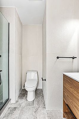 4th image of 1501 8th Ave #3F