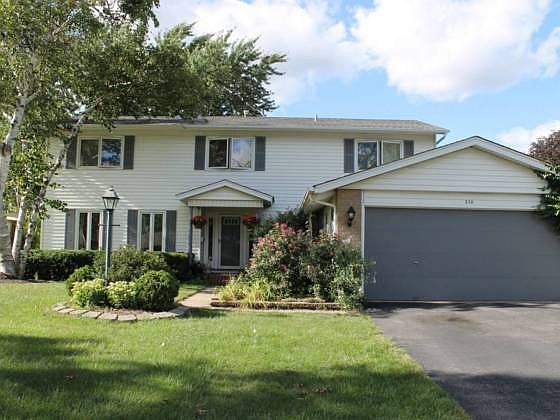 2nd image of 370 Wellington Ave