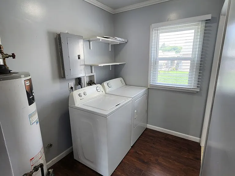 3599 Royal Ave — Photo 10