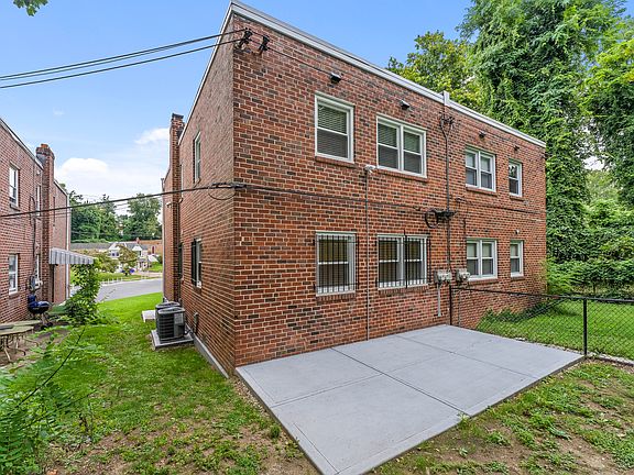 2nd image of 7002 Valley Ave #1